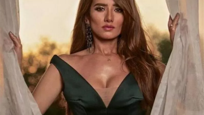 زينة تتعرض لـ إصابة في وجهها.. إليك التفاصيل