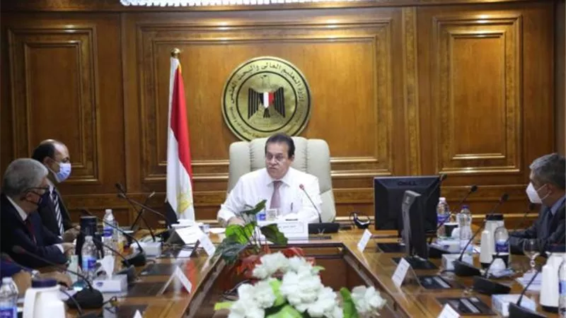 بالصور .. تفاصيل الاجتماع الأول لصندوق رعاية المبتكرين والنوابغ برئاسة وزير التعليم العالي