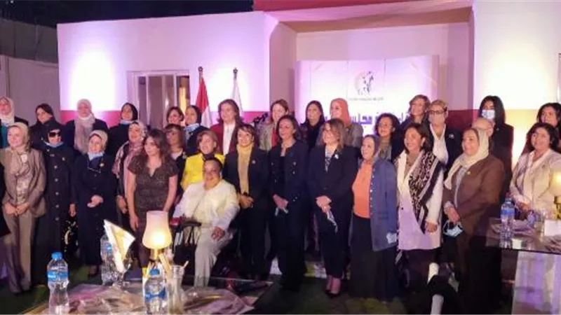 مايا مرسى تلتقى نائبات الشيوخ لبحث قضايا المرأة