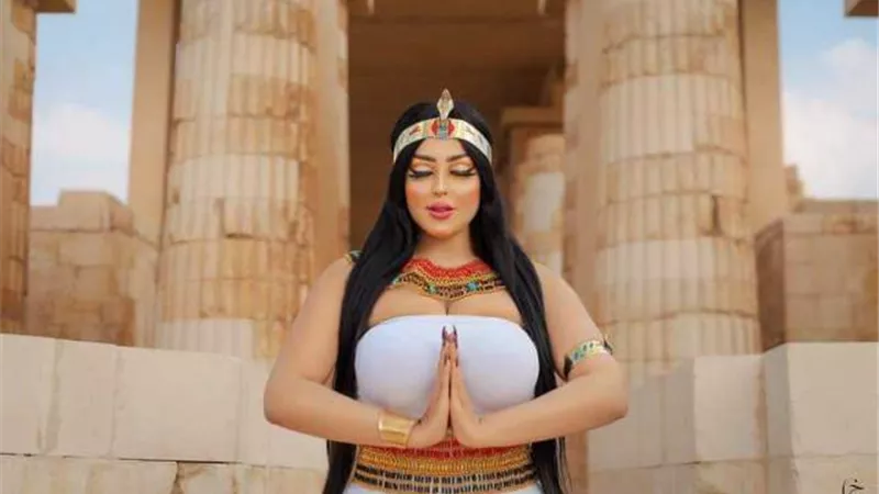 بالصور.. بكاء وانهيار سلمي الشيمي  بعد القبض عليها