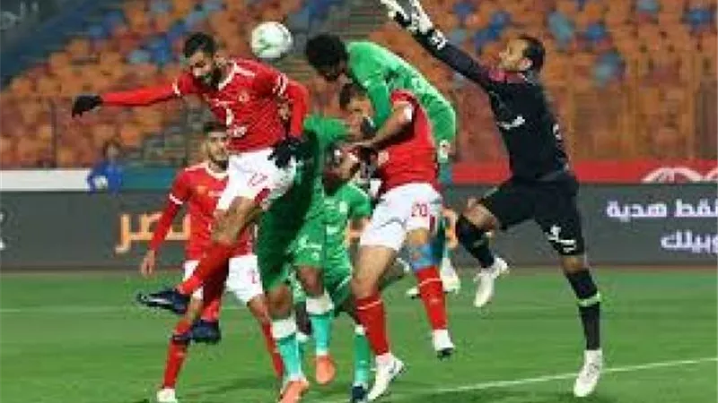 15 دقيقة.. الأهلى يحاول فك شفرة دفاع الاتحاد السكندري