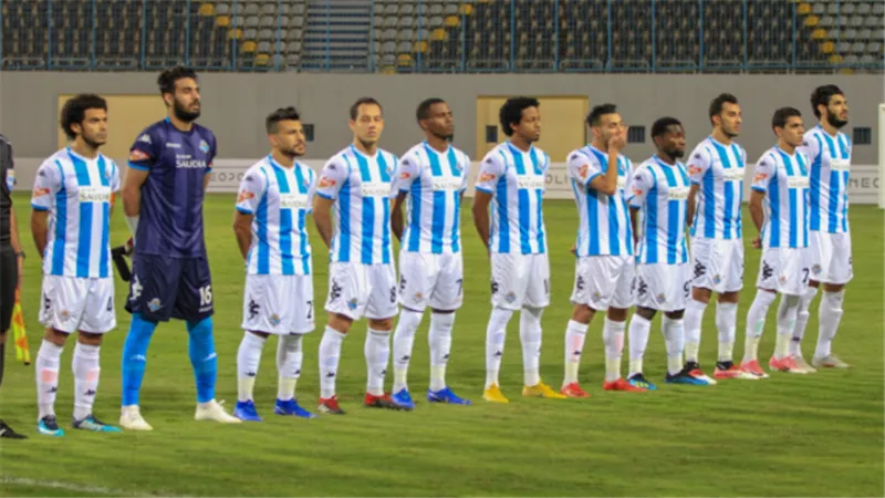 بيراميدز يتمسك بدونجا ويرفض رحيله الزمالك