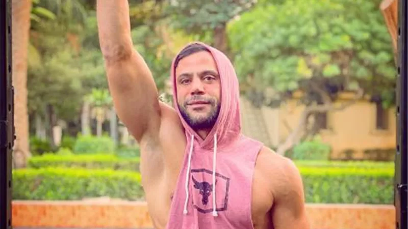 محمد إمام يوجه نصيحة لمتابعيه: لازم تكون قد لعبة الحياة