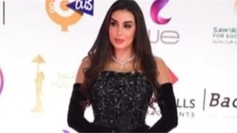 بالصور.. ياسمين صبري تخطف الأنظار بإطلالة سوداء