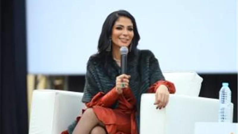 أبرز تصريحات منى زكي خلال ندوتها مع ريا أبي راشد بالقاهرة السينمائي