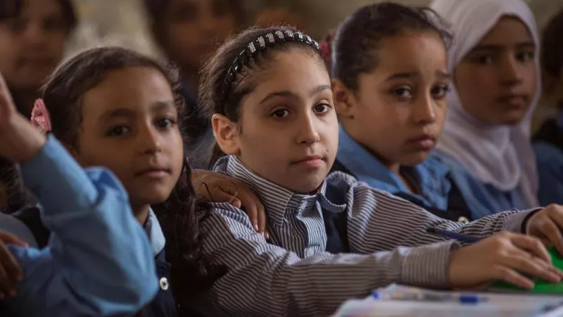 المدارس تنشر أسماء الطلاب المفصولين بسبب الغياب عبر ”فيسبوك”.. وولية أمر: ”كفاية فضائح”