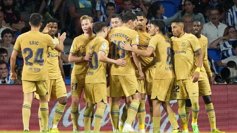 برشلونة يتقدم علي أتلتيكو مدريد بهدف في الشوط الأول بالدوري الإسباني