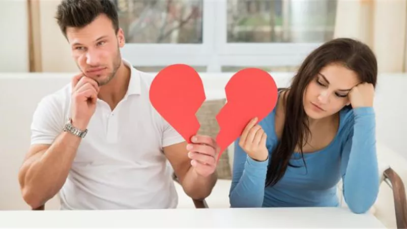 هل يقع الطلاق أثناء الحمل؟.. البحوث الإسلامية تُجيب