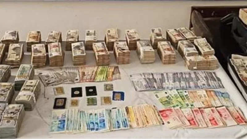 ضبط تشكيل عصابى من القائمين على الإتجار غير المشروع بالنقد الأجنبى