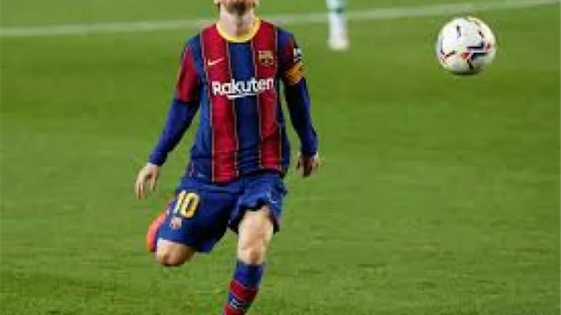 كومان يعلن تشكيل برشلونة لمواجهة قادش بالدوري الإسباني