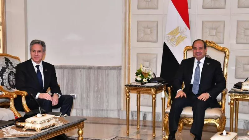 أشاد بدور مصر للدفع تجاه التهدئة.. تفاصيل لقاء السيسي وبلينكن بشان غزة