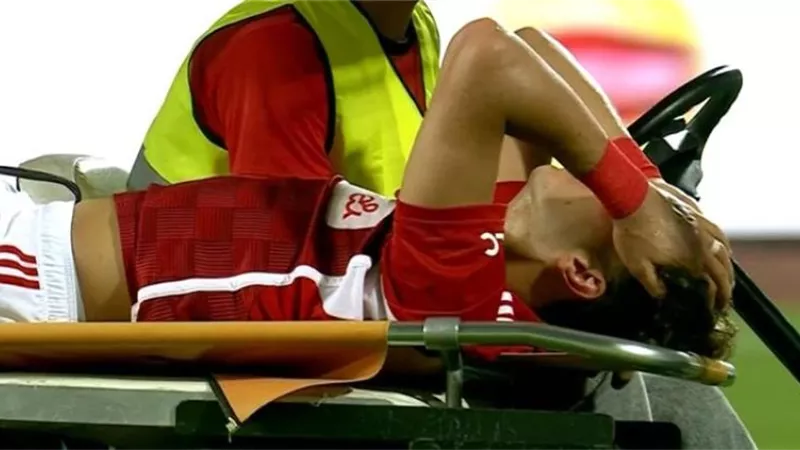 ما هي إصابة إمام عاشور وما موقفه من مواجهة سيمبا بدوري أبطال إفريقيا؟