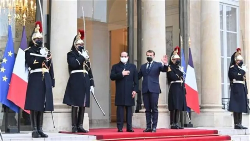 السيسي من فرنسا: مصر دفعت ثمنا باهظا في حربها على الإرهاب