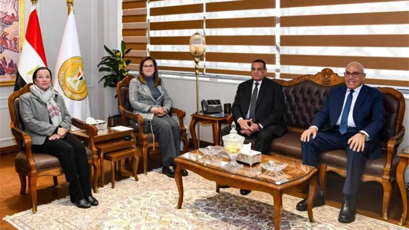 بتكلفة 565 مليون جنيه.. 3 وزراء يوقعون عقود تنفيذ مشروعات المخلفات الصلبة بـ 5 محافظات