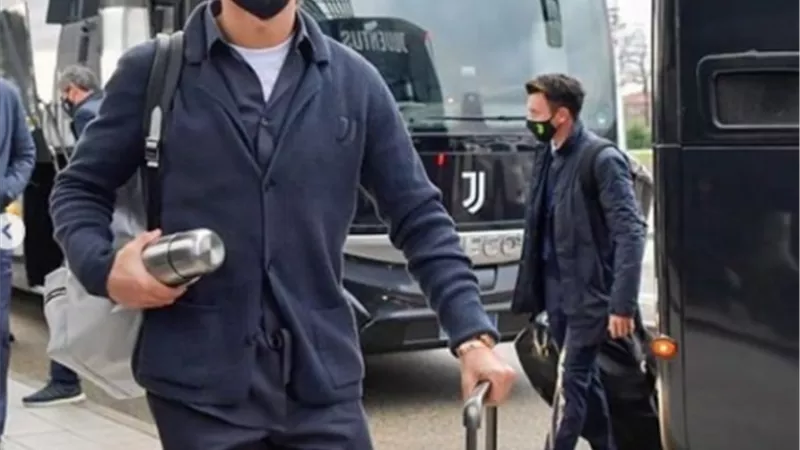 رونالدو ولاعبي اليوفينتوس في اسبانيا لمواجهة برشلونة
