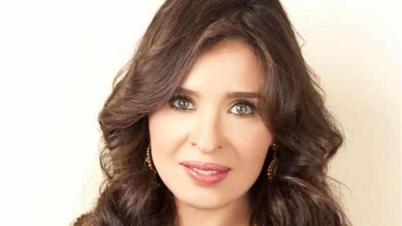 دينا تبدأ تصوير فيلم ”سقراط ونبيلة” خلال أيام