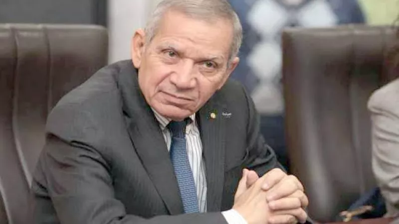 رضا حجازي ينعي نائبه للتعليم الفني: قدوة وطنية ومثالًا للإخلاص في العمل