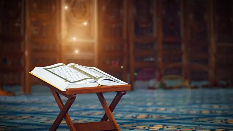 لمن يتسابق بتعدد ختمات المصحف.. 7 أمور هامة تفوتك في تدبر القرآن