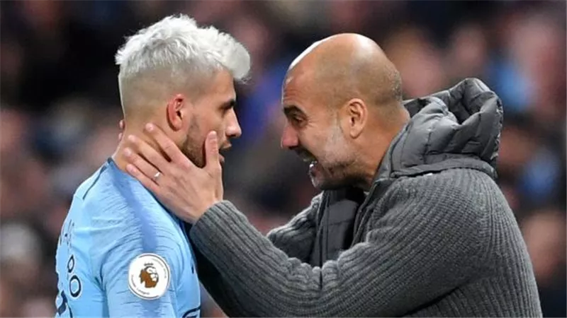 جوارديولا يعلن موعد عودة أجويرو لتدريبات مانشستر سيتي