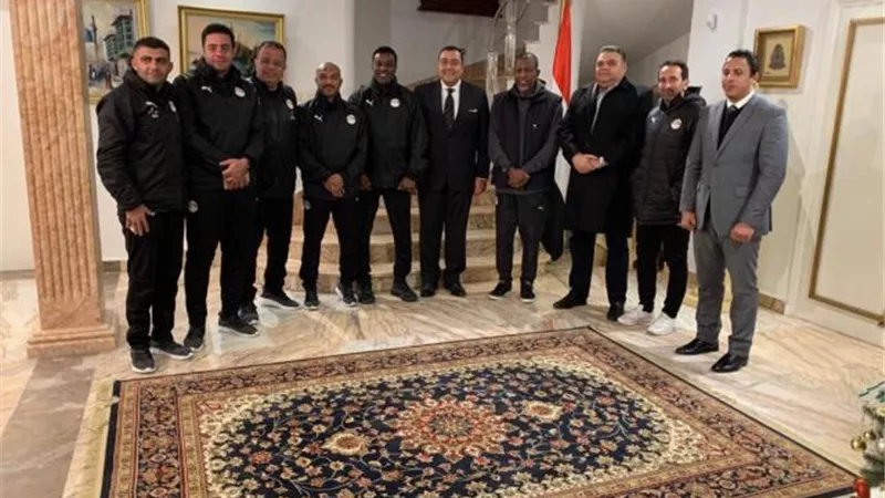 السفير المصري بتونس يقيم مأدبة عشاء على شرف بعثة منتخب مصر للشباب