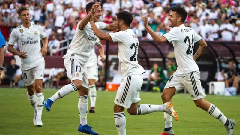 ريال مدريد يهزم أتلتيك بيلباو بثنائية ويعزز موقعه في صدارة الدوري الإسباني