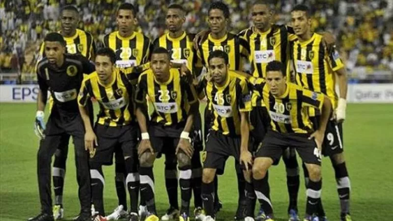 30 دقيقة تعادل سلبي بين الأهلي ضد الاتحاد بدوري روشن السعودي