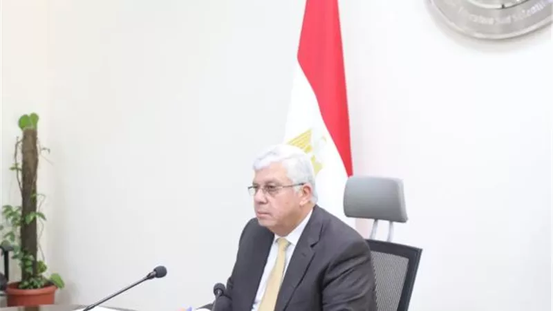وزير التعليم العالي يوجه بإيجاد بدائل محلية ذات لمُستلزمات الإنتاج والصناعة