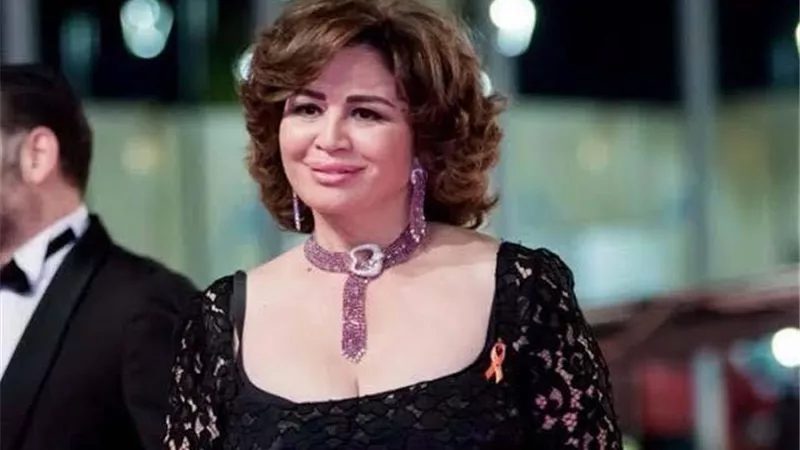 إلهام شاهين عن تكريمها في القاهرة السينمائي :أعاد الثقة في نفسي