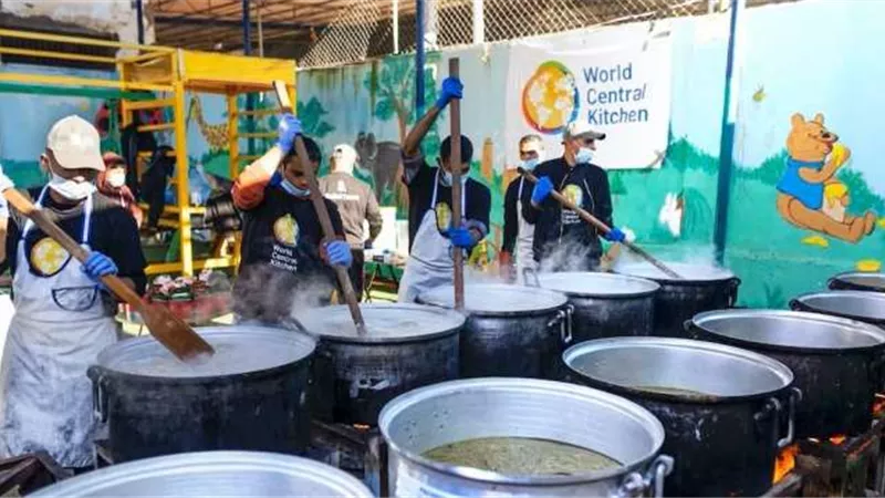 اغتيال موظفي منظمة المطبخ المركزي العالمي يضع إسرائيل في بؤرة الغضب العالمي