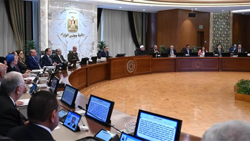 قبل تقدمها بالاستقالة.. 4 قرارات جديدة للحكومة اليوم
