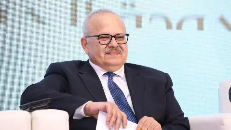 تعيين 61 معيد بكليات الطب والصيدلة والآداب ومعهد الأورام بجامعة القاهرة