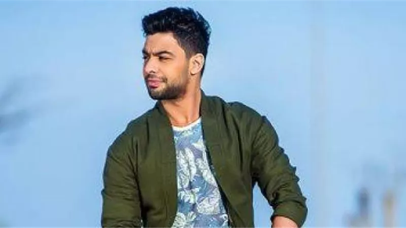 أحمد جمال يهنئ رنا سماحة على زفافها