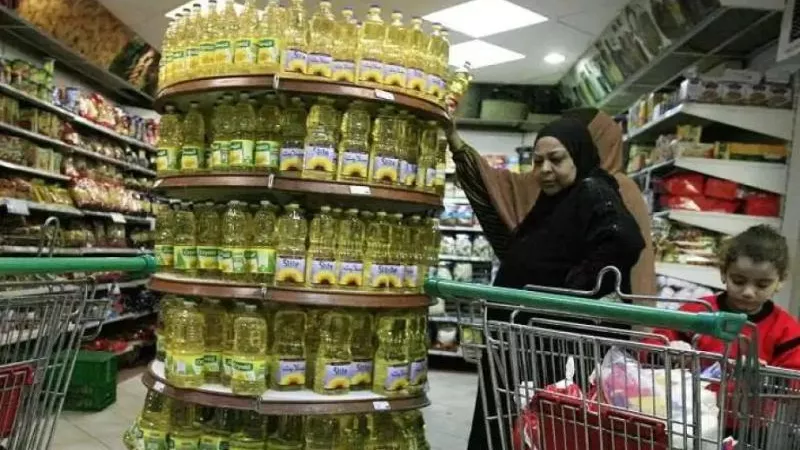 زيت الطعام .. 5 شركات مسيطرة وممارسات احتكارية بالجملة وجرائم فى حق البسطاء