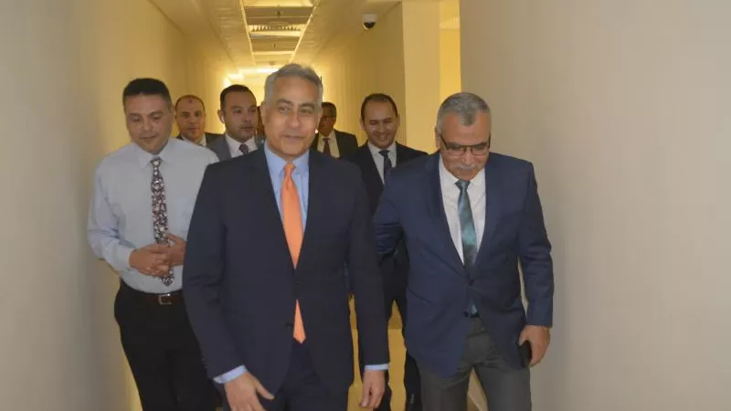 بالصور.. كيف هنأ حسن شحاتة العاملين في وزارة العمل بعيد الفطر المبارك؟