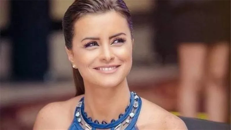 نور تشارك جمهورها بصورة جديدة من كواليس ”جمال الحريم”