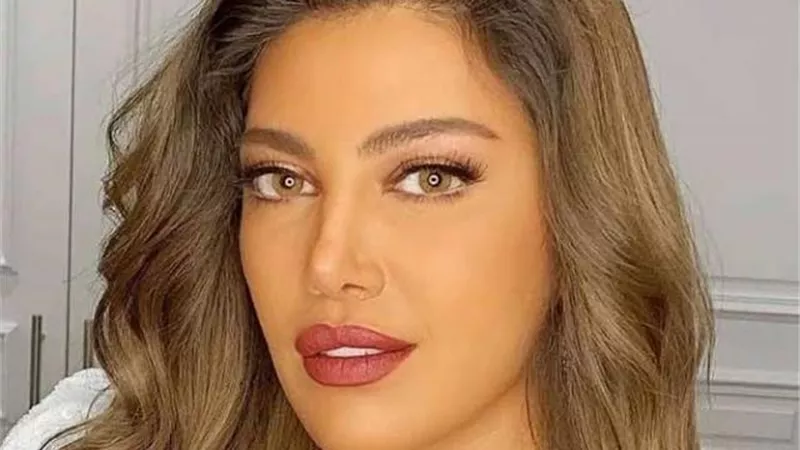 ريهام حجاج تشارك جمهورها بصورة من 10 سنوات