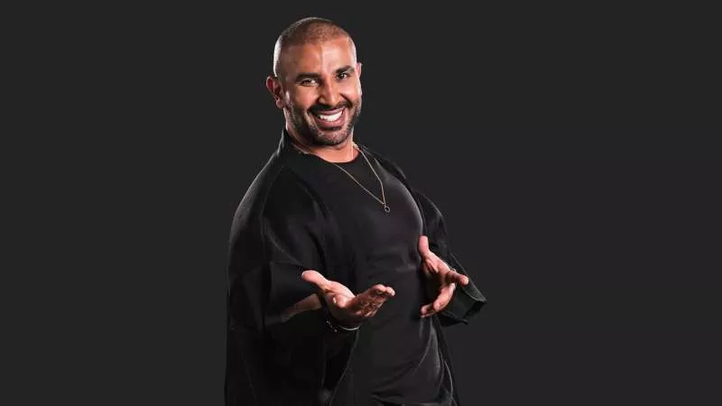 أحمد سعد يروج لأحدث أعماله الغنائية من فيلم فاصل من اللحظات اللذيذة