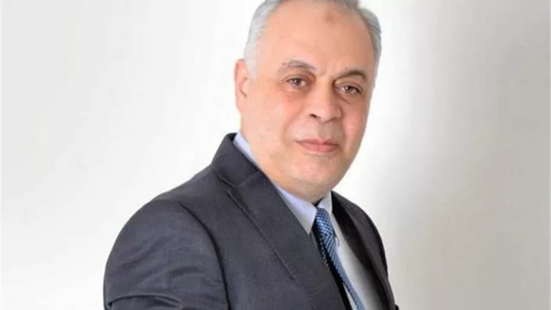 نمبر  وان يواصل السقوط ..الفنان المتهم بالتطبيع يهدد بالهجرة خارج مصر ..و أشرف زكى يرد