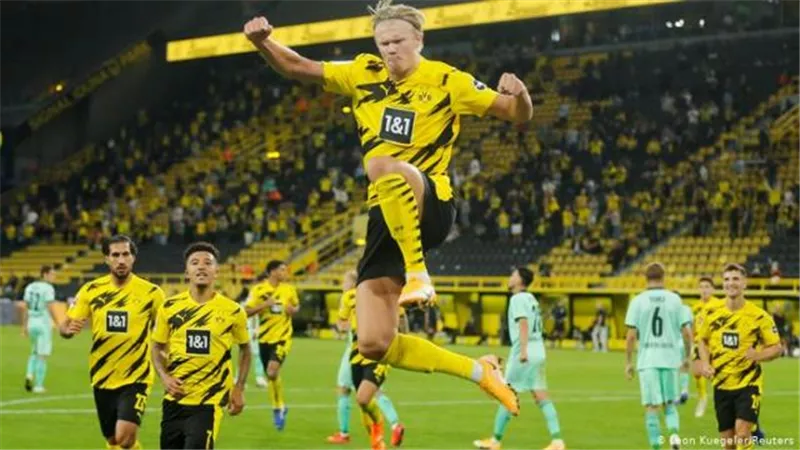 دورتموند يسعي لتصحيح المسار بمواجهة بريمن في البوندسليجا