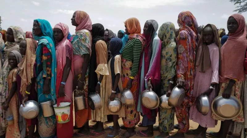 تفاصيل مؤتمر باريس الذي نظمته فرنسا لإنقاذ السودان من المجاعة وأثار غضبًا واسعًا