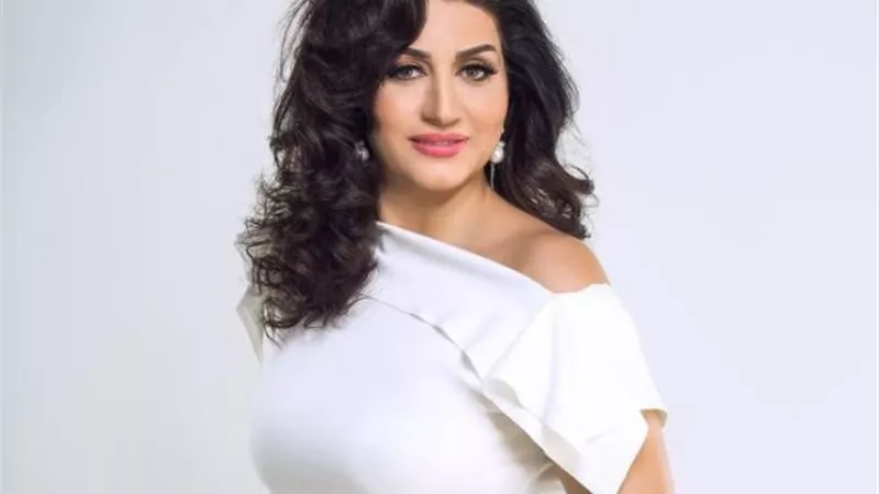 وفاء عامر تودع مشاهدها في مسلسل ”سكن البنات” خلال أيام