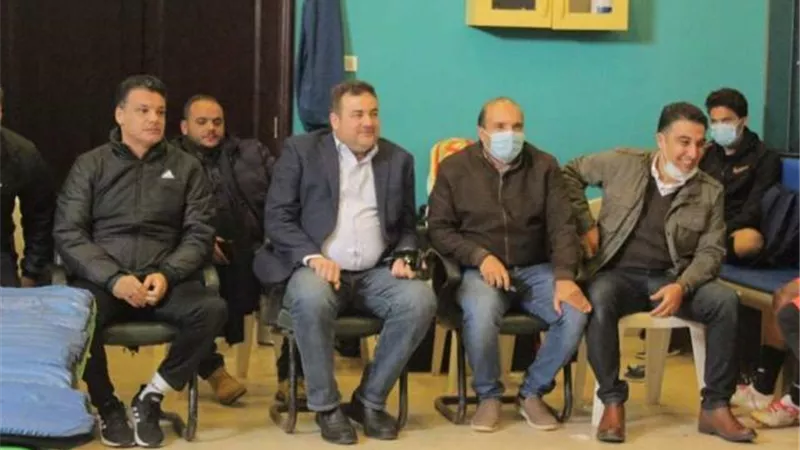 صور.. تفاصيل جلسة المشرف علي الكرة بالمقاصة قبل مواجهة إنبي