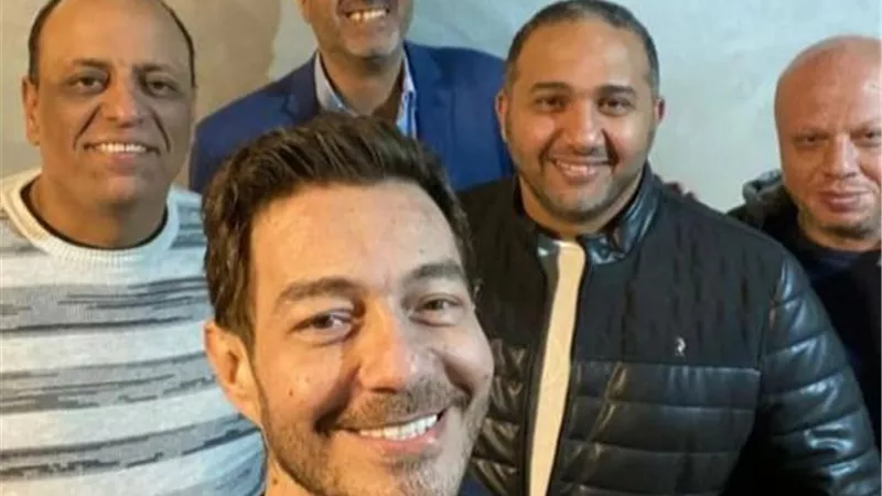 أحمد زاهر يتعاقد على بطولة فيلم ”الفارس”.. اليك التفاصيل