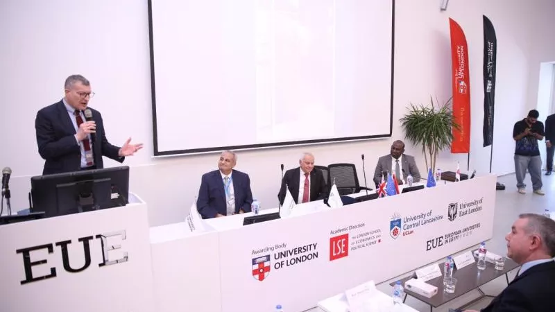 رئيس جامعة سنترال لانكشاير: نحن على استعداد لتقديم برنامج دراسي لعلوم الفضاء في مصر