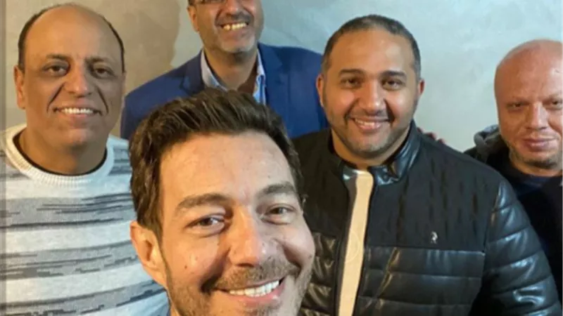 أحمد زاهر يتعاقد رسميا على فيلم ”فارس”