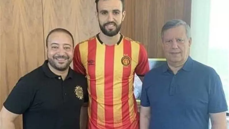 النقاز يسجل ويقود الترجي للفوز وصدارة الدوري التونسي مؤقتًا