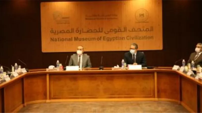 السياحة و الطيران يناقشان سبل دفع حركة السياحة الداخلية
