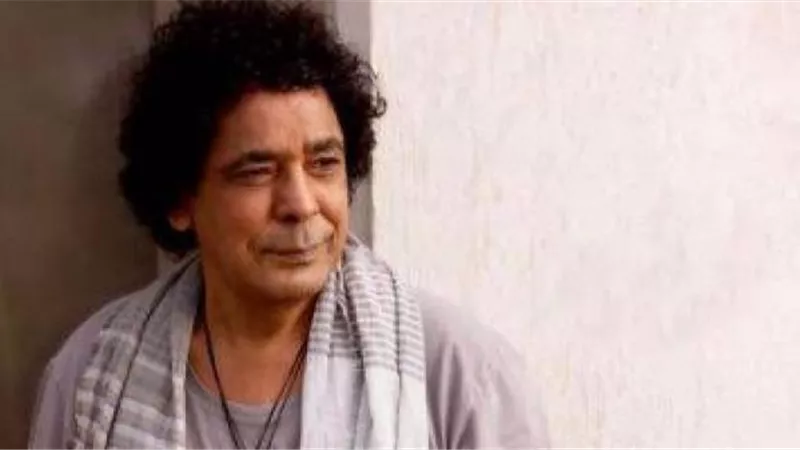 عاجل ..  خبر مفجع عن الكينج محمد منير