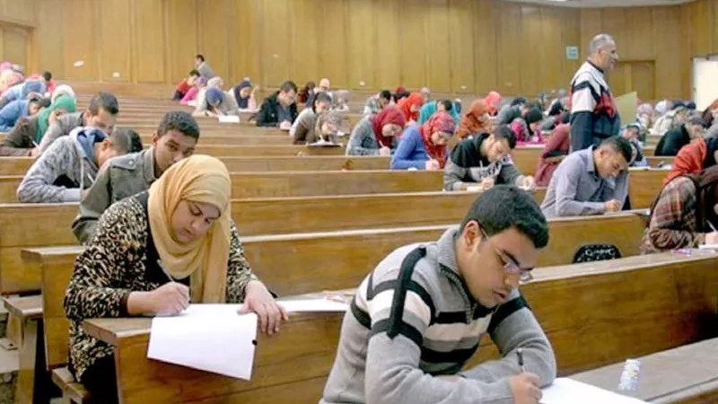 موعد امتحانات الترم الثاني 2024 بالجامعات