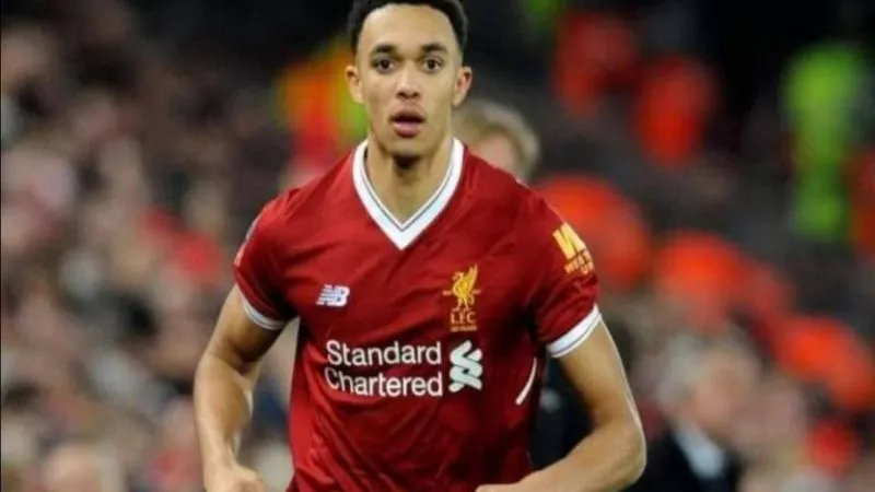ليفربول وفولهام.. ارنولد يحرز الهدف الأول للريدز ضد فولهام في الدقيقة 32